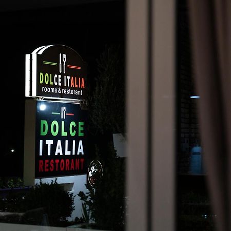 Dolce Italia Hotel Radhimë Екстериор снимка