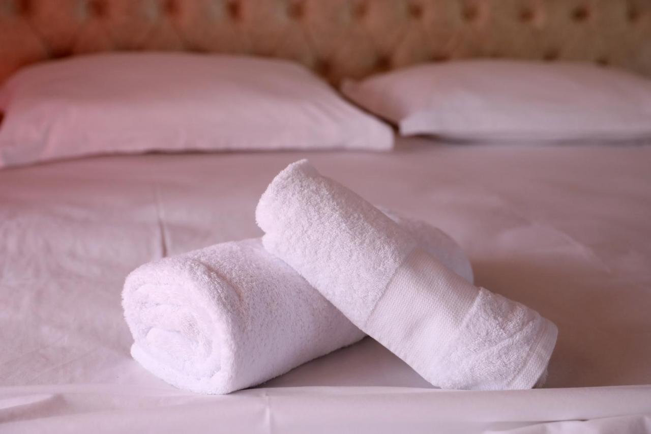 Dolce Italia Hotel Radhimë Екстериор снимка